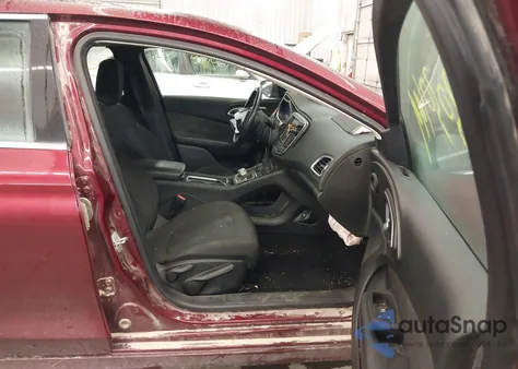 2016 Chrysler 200 Limited from USA, damaged, VIN 1C3CCCAB9GN104042